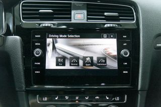 Volkswagen Golf GTI Performance Rubí 245cv 2018