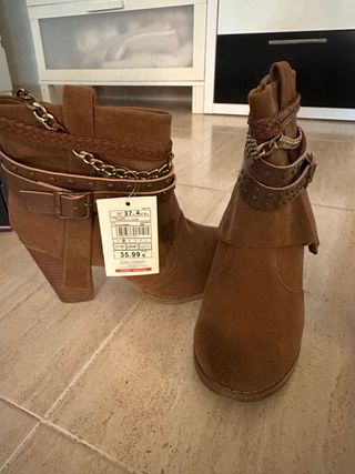 Botines marrones sin estrenar talla 37