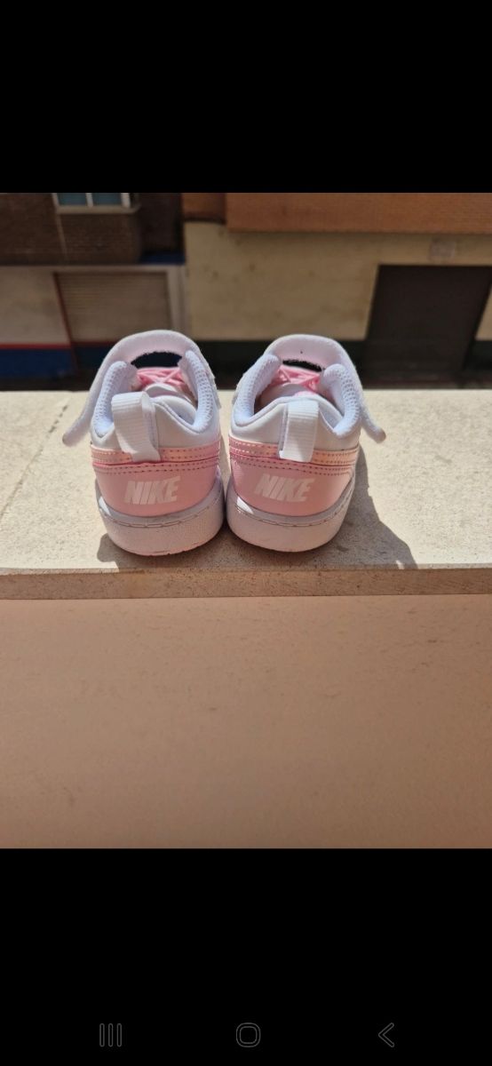 Zapatillas Nike Bebé Rosa y Blanco