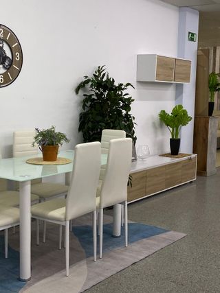 ULTIMA UNIDAD MESA BLANCA+ 6 SILLAS NUEVA