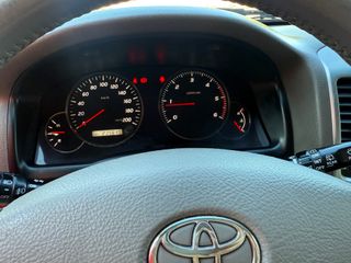 Toyota Land Cruiser 2005