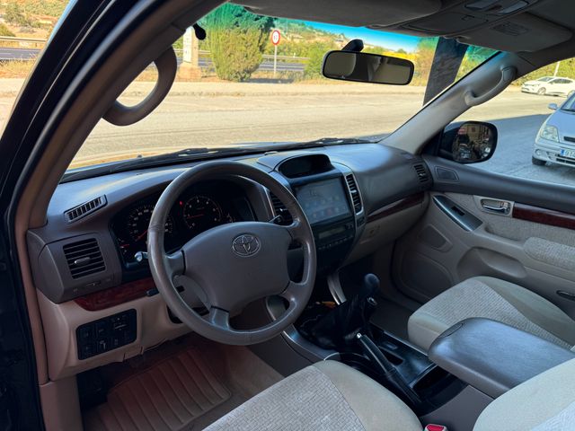 Toyota Land Cruiser 2005