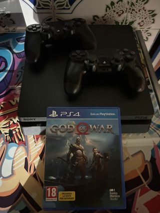 Consola Sony PS4 Slim Negra + God of War