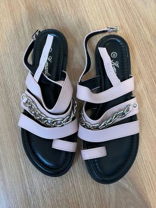 Sandalias rosas con cadenas plateadas T39