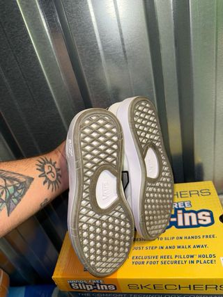 Zapatillas Vans Lowland Blancas y Grises