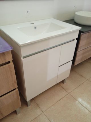 M081 -Mueble de baño 70x45 cm.