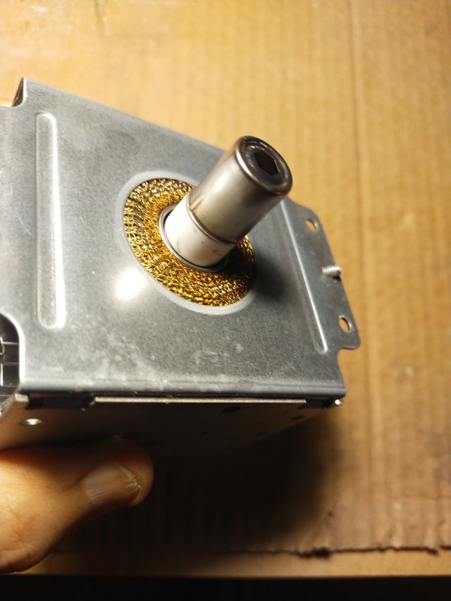 Magnetrón para microondas