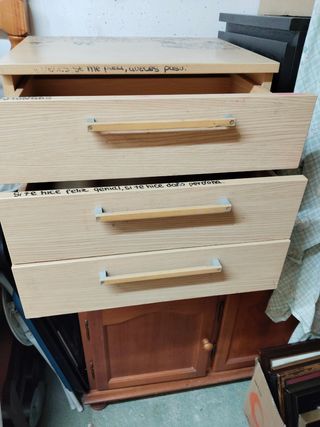 Cajonera de madera de 3 cajones