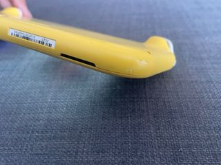Nintendo Switch Lite Amarillo
