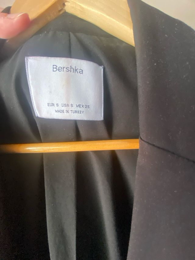 Americana negra Bershka