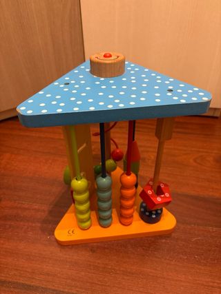 Centro de actividades de madera para bebés