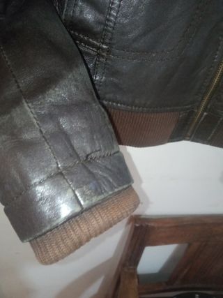 Cazadora de piel marrón mujer
