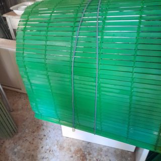 Persiana de madera verde 