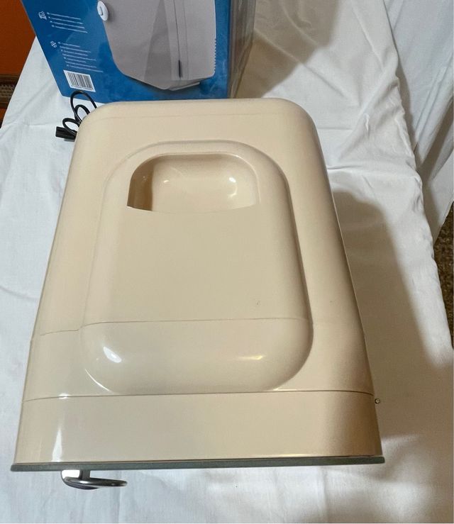 Nevera Portátil Cecotec 4L 220V/12V - A ESTRENAR