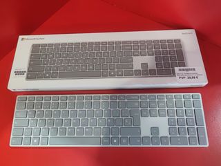 Teclado Microsoft Surface Seminuevo