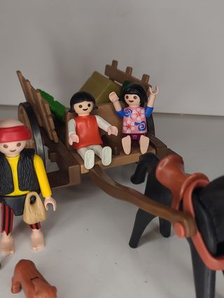 Lote 111. Carro playmobil