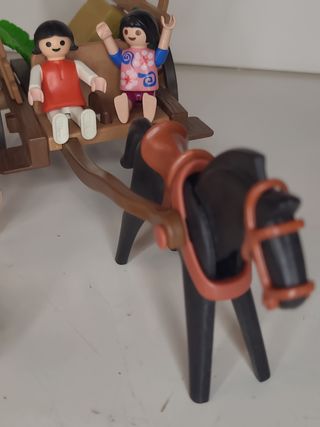 Lote 111. Carro playmobil