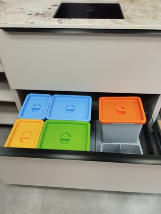 Liquidación Cocina Beige y Negra