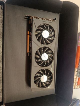 Scheda Video AMD Gigabyte RX 6600 8GB