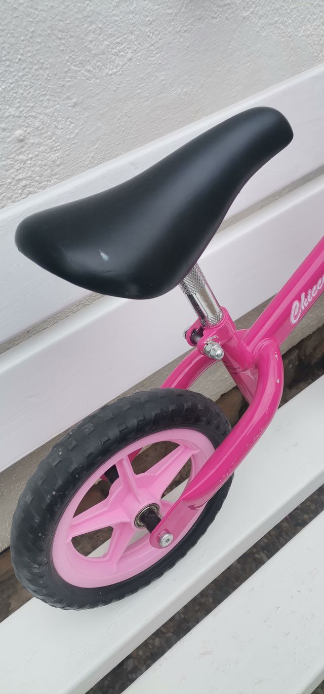 Bici sin pedales Chicco Pink de rosas negociable 