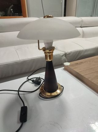 Lámpara de mesa madera y metal