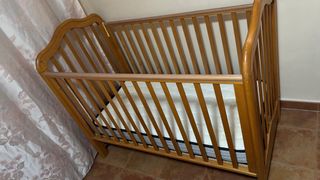 Cuna para bebé de madera