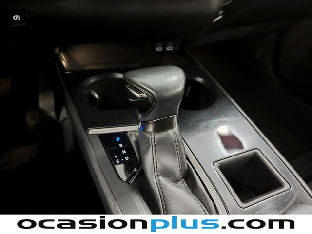 Lexus UX 250h Premium 135 kW (184 CV)