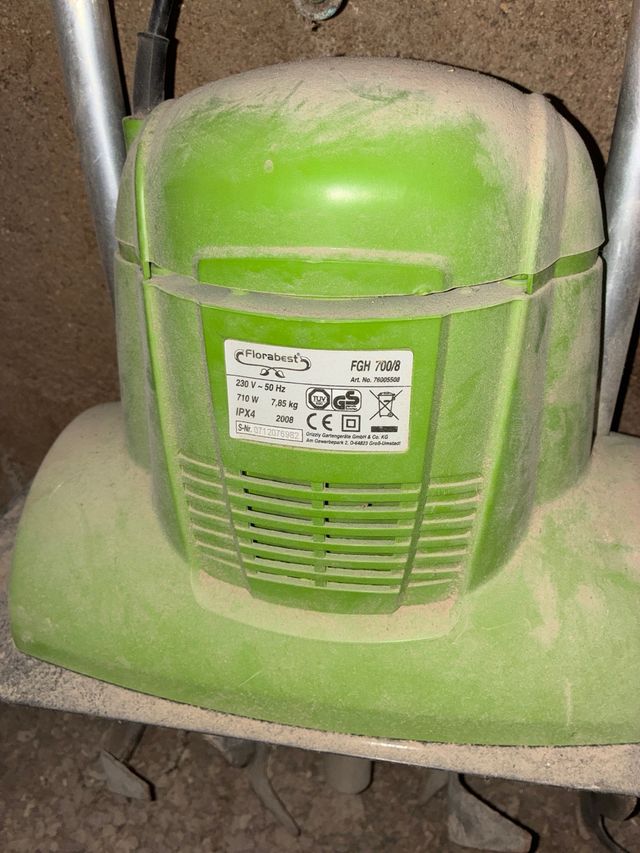 Mula eléctrica para arar