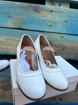 Zapatos de baile Nmro 34 , también hay 32,33