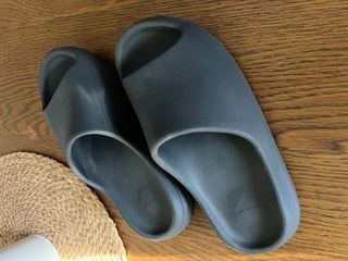 Adidas Yeezy Slides Negro
