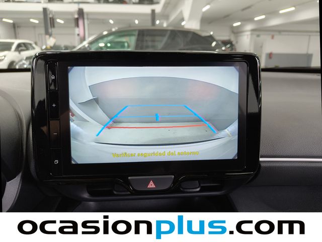 Toyota Yaris Cross 120H Business Plus 85 kW (116 CV)