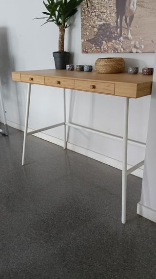 Recibidor Ikea de madera