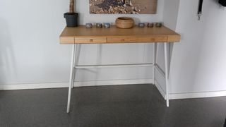 Recibidor Ikea de madera