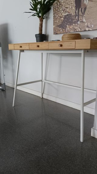 Recibidor Ikea de madera