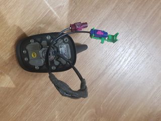 Antena ( Tiburón )  OEM  Triplex GPS 
Golf V , wag