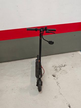 Xiaomi Mi Scooter Pro 2. Patinete, cargador, rueda