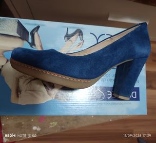 Zapatos de tacón azul