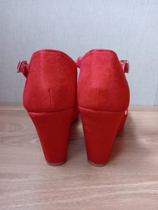 Sandalias de cuña rojas