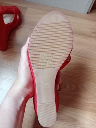 Sandalias de cuña rojas
