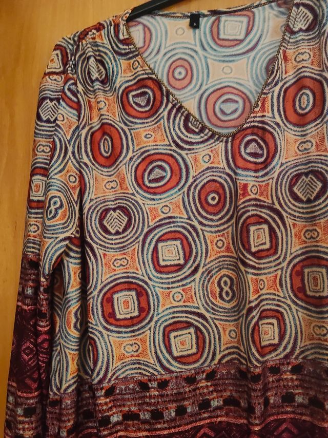 Blusa estampada multicolor talla XL