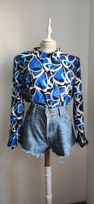 Blusa Vintage Estampada Azul y Negra