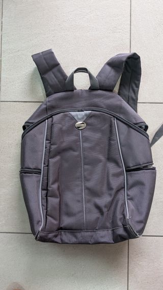 Mochila American Tourister Gris Oficina