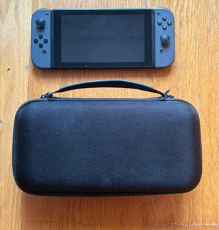 Nintendo Switch Negro + Funda