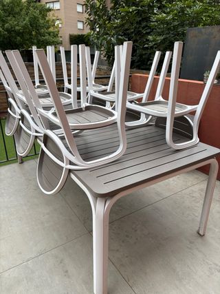Mesa y Sillas Exterior Extensibles 210+70x100cm