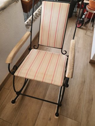 Mecedora Vintage Metal y Madera