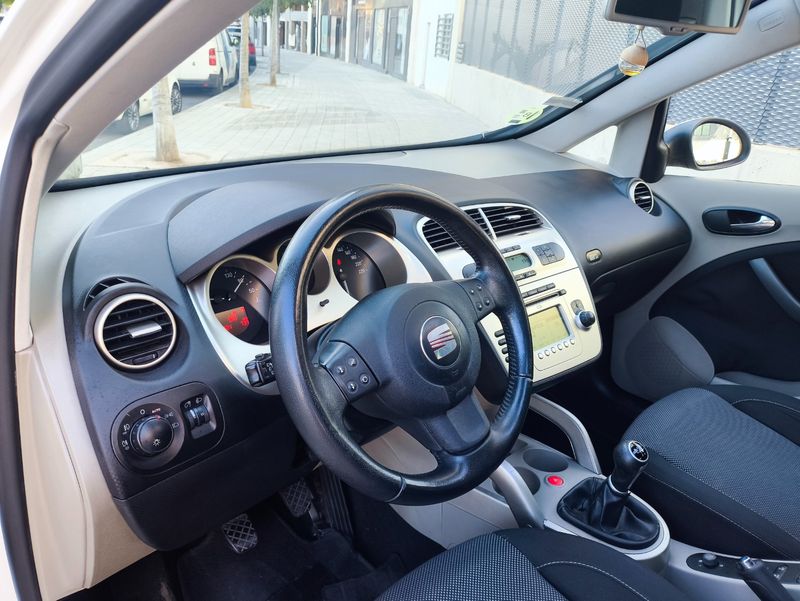 SEAT Altea 1.9 TDI Reference DPF 2009, foto 24