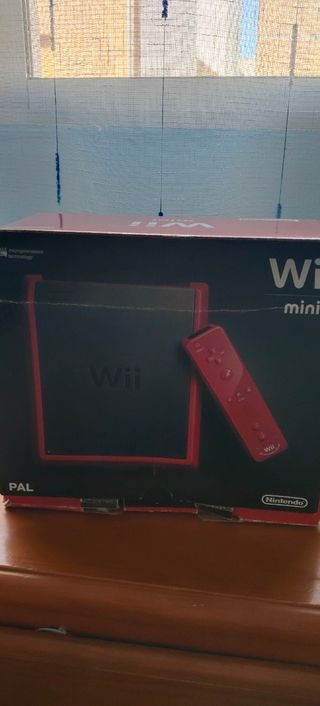 Nintendo Wii Mini Roja + Mando