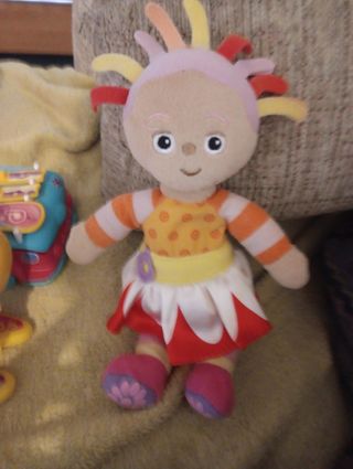 Muñeca de peluche infantil