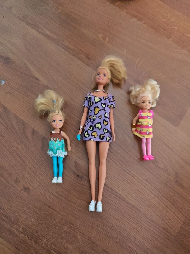 Barbie y Chelsea Muñecas