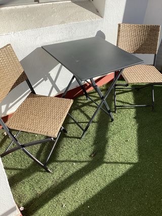 Mesa y 2 Sillas Terraza Plegables